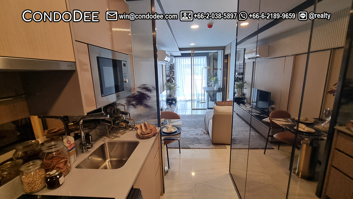 คอนโดใหม่ 1.5 ห้องนอน อโศก