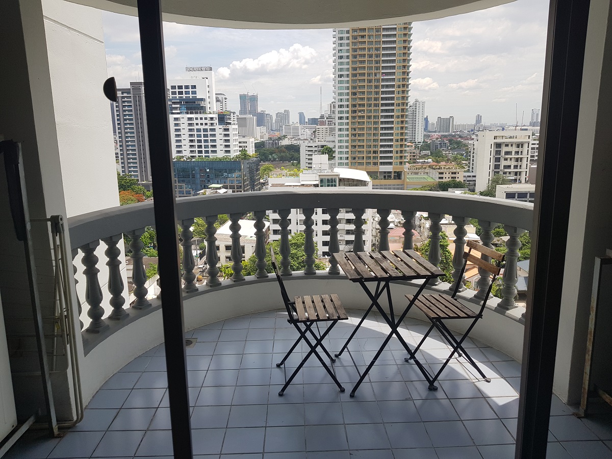 คอนโด 3 ห้องนอนสำหรับขายในพร้อมพงษ์